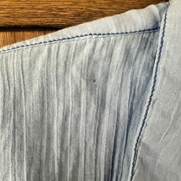 Free People We The Free Button Down Oversized Float Away Shirt Blue Size XS NWOT - Picture 9 of 9